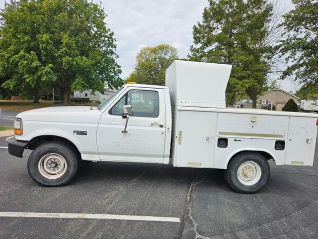 Image of Ford F-350 equipment image 4