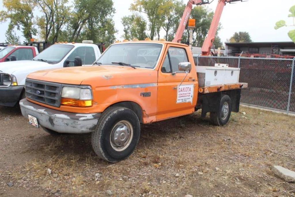 Image of Ford F-350 Primary image
