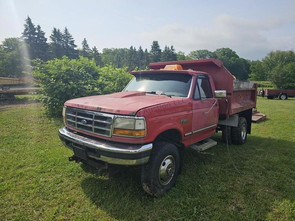 Image of Ford F-350 Primary image