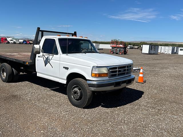 Image of Ford F-450 equipment image 1