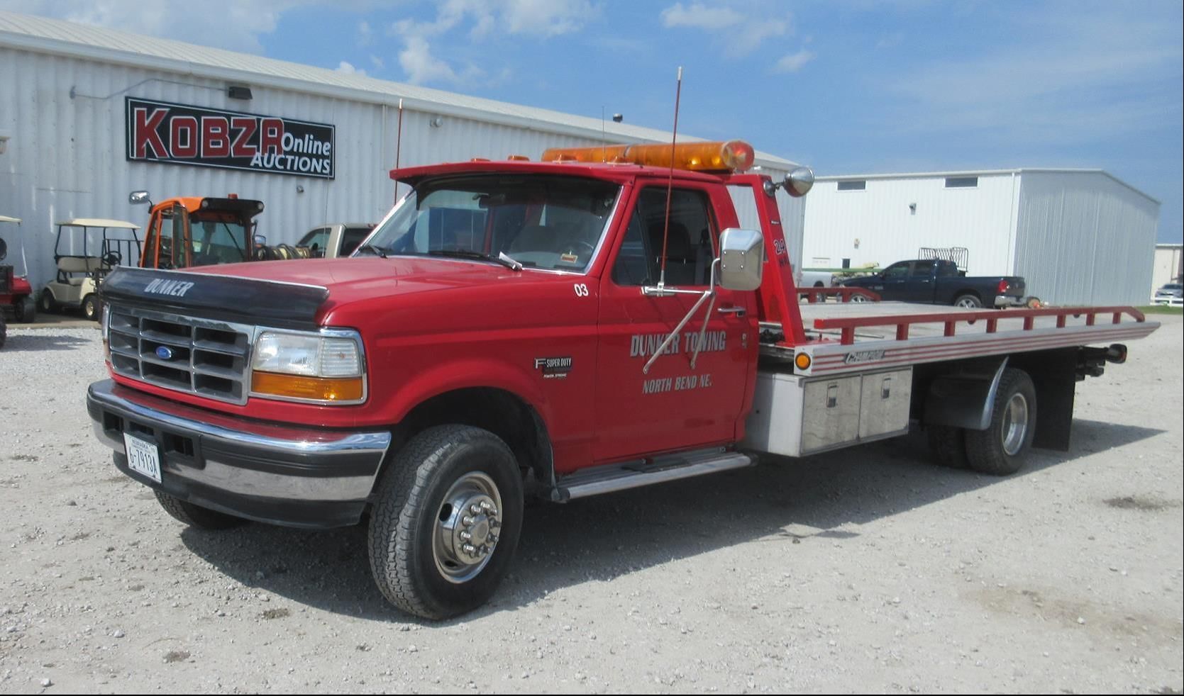 1995 Ford F-Super Duty Equipment Image0
