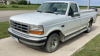 1995 Ford F-150 Equipment Image0