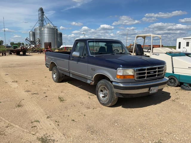 Image of Ford F-150 equipment image 2