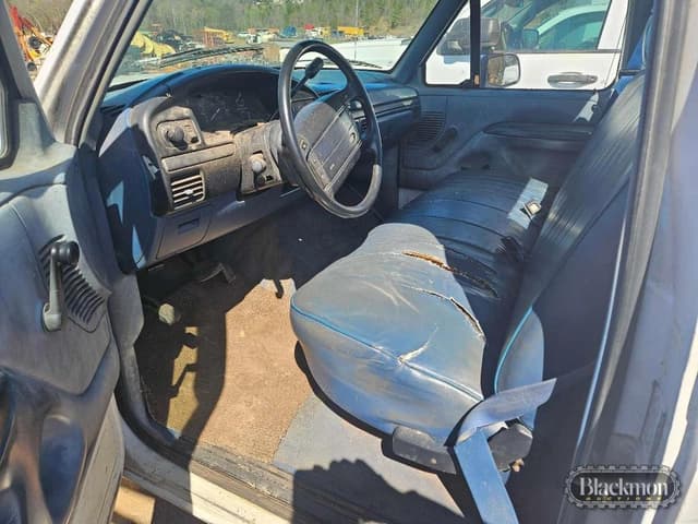 Image of Ford F-150 equipment image 3