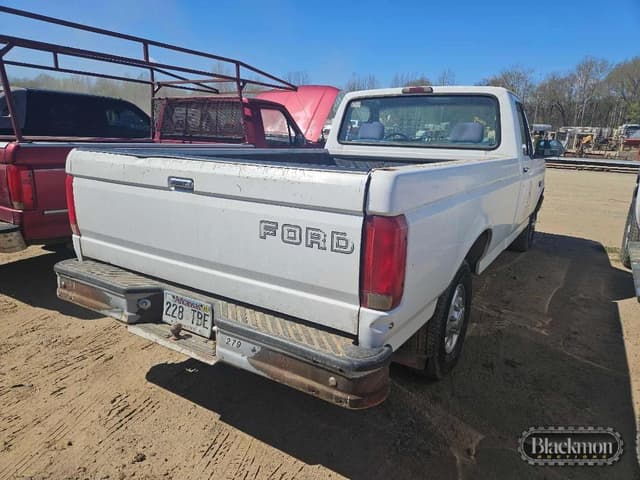 Image of Ford F-150 equipment image 1