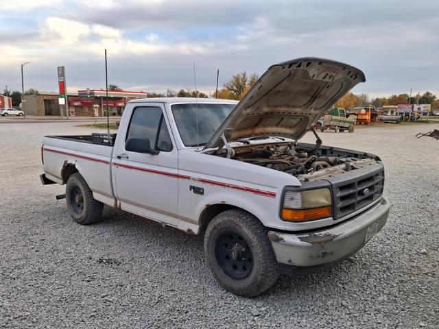 Image of Ford F-150 equipment image 3
