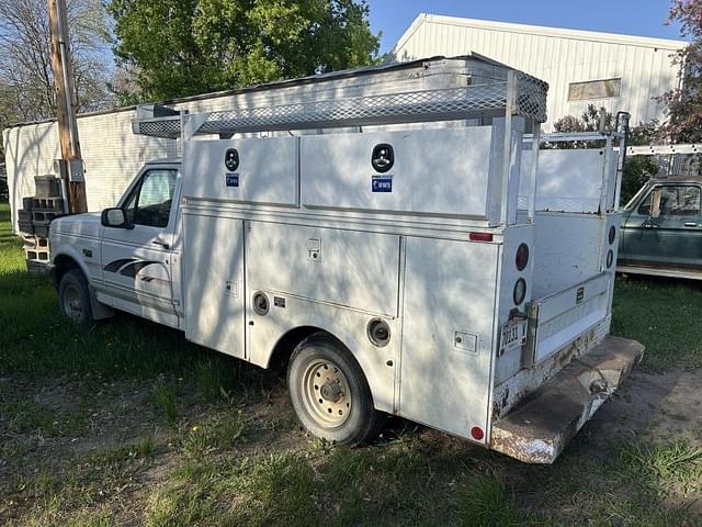 Image of Ford F-150 equipment image 1