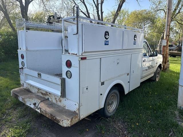 Image of Ford F-150 equipment image 4