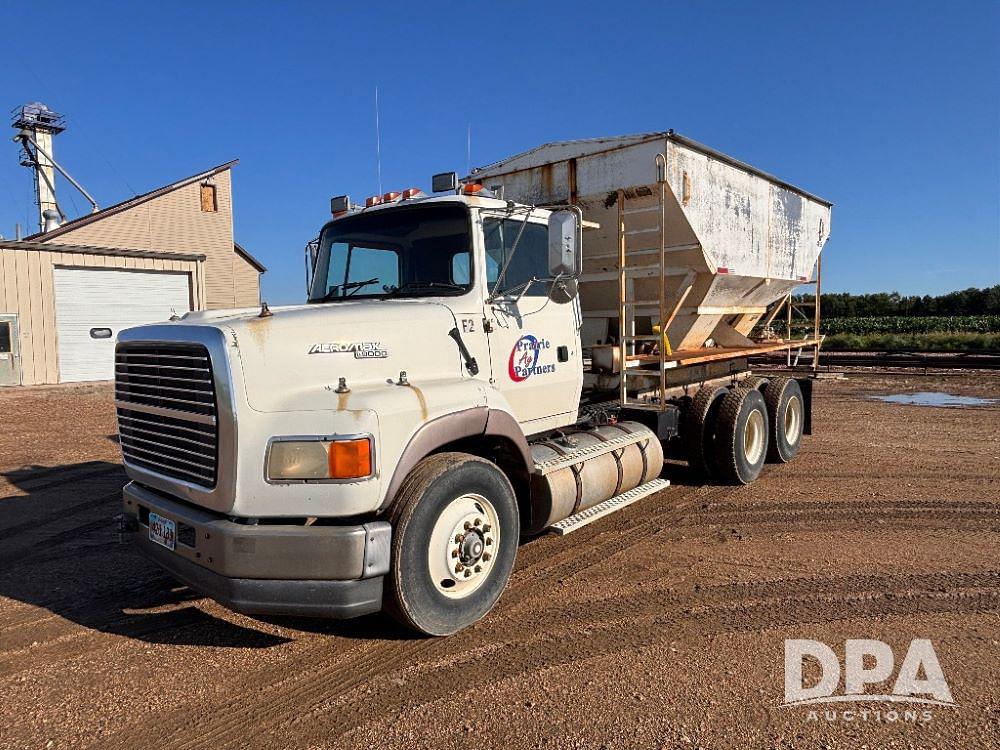 Image of Ford L9000 Primary image