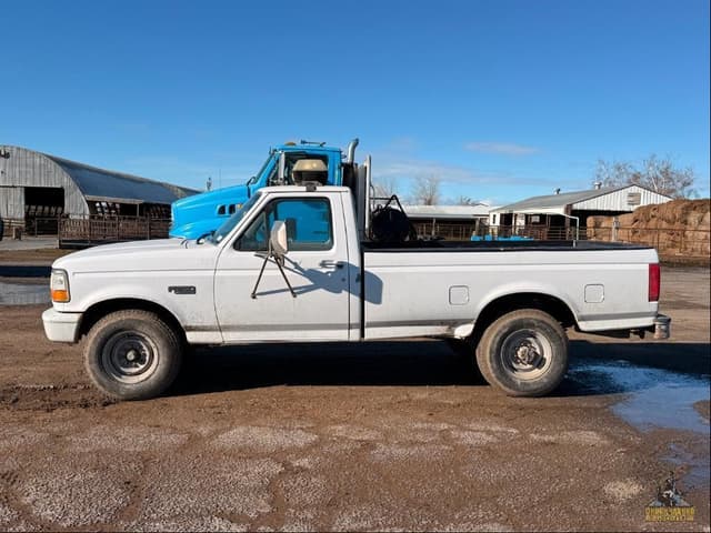 Image of Ford F-250 equipment image 1