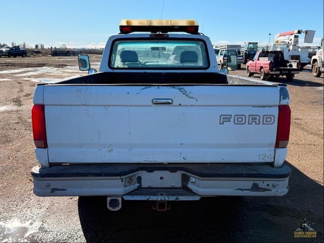 Image of Ford F-250 equipment image 2