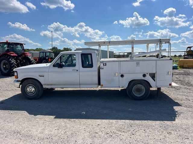Image of Ford F-250 equipment image 2