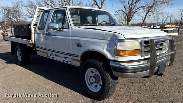 Image of Ford F-250 equipment image 2