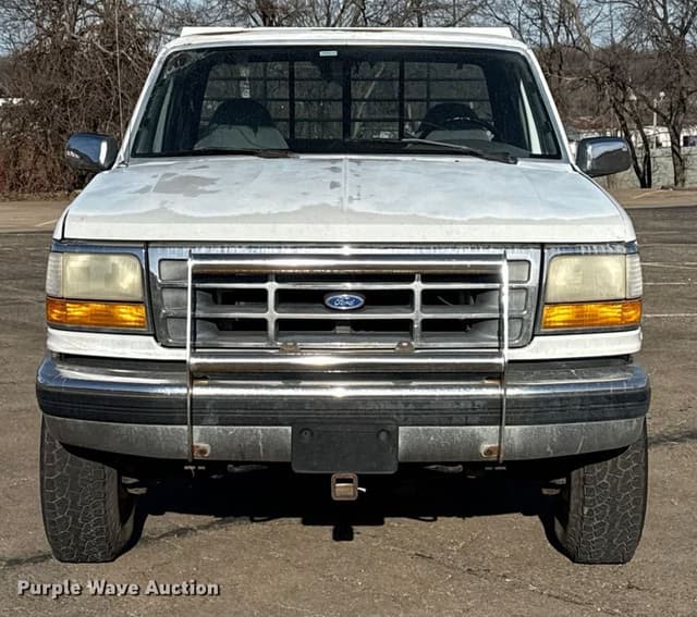 Image of Ford F-250 equipment image 1