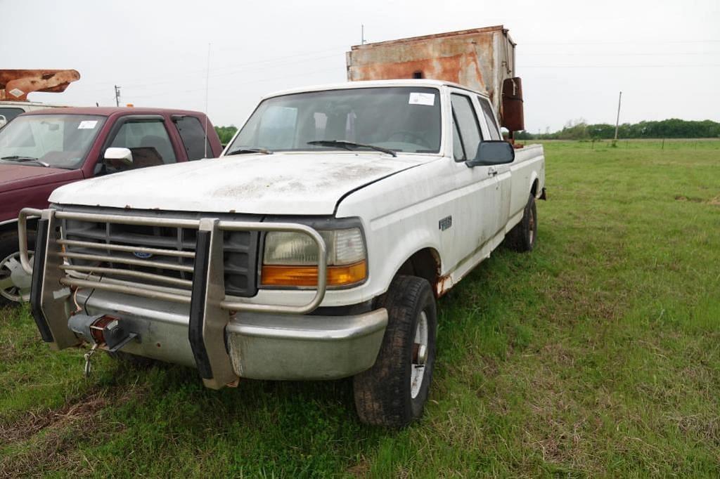 Image of Ford F-250 Primary image