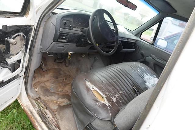 Image of Ford F-250 equipment image 1