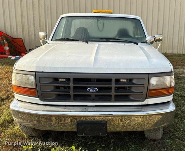 Image of Ford F-250 equipment image 1