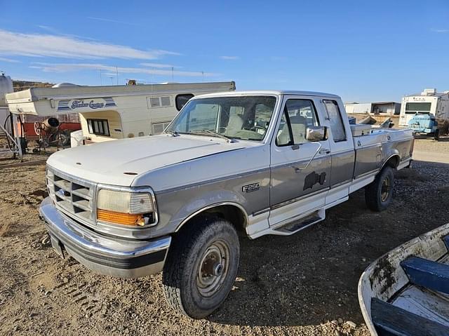 Image of Ford F-250 equipment image 3