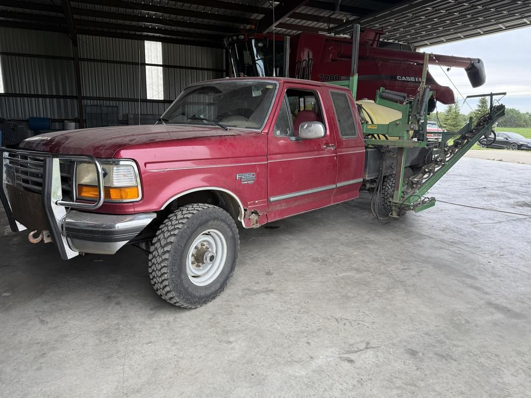 Image of Ford F-250 Primary image