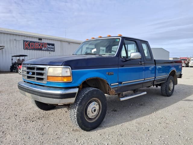 Image of Ford F-250 equipment image 1
