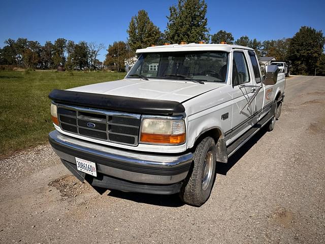 Image of Ford F-250 equipment image 2