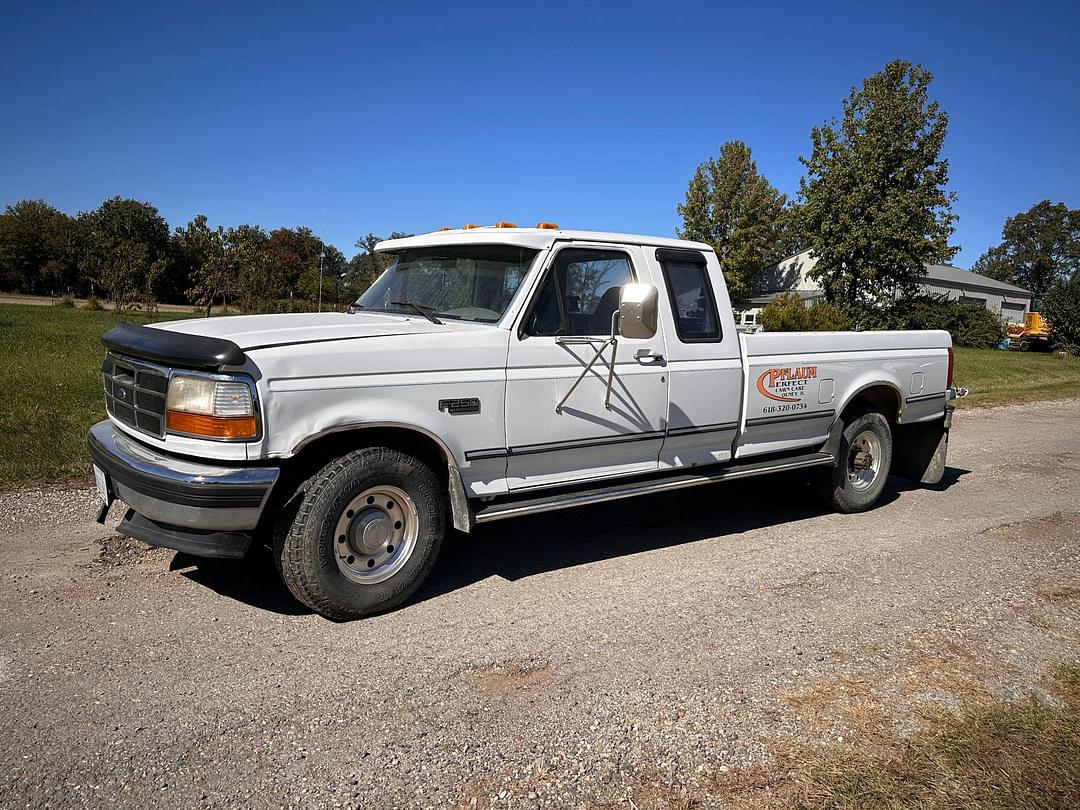 Image of Ford F-250 Primary image