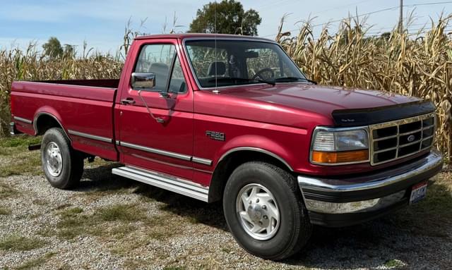 Image of Ford F-250 equipment image 2