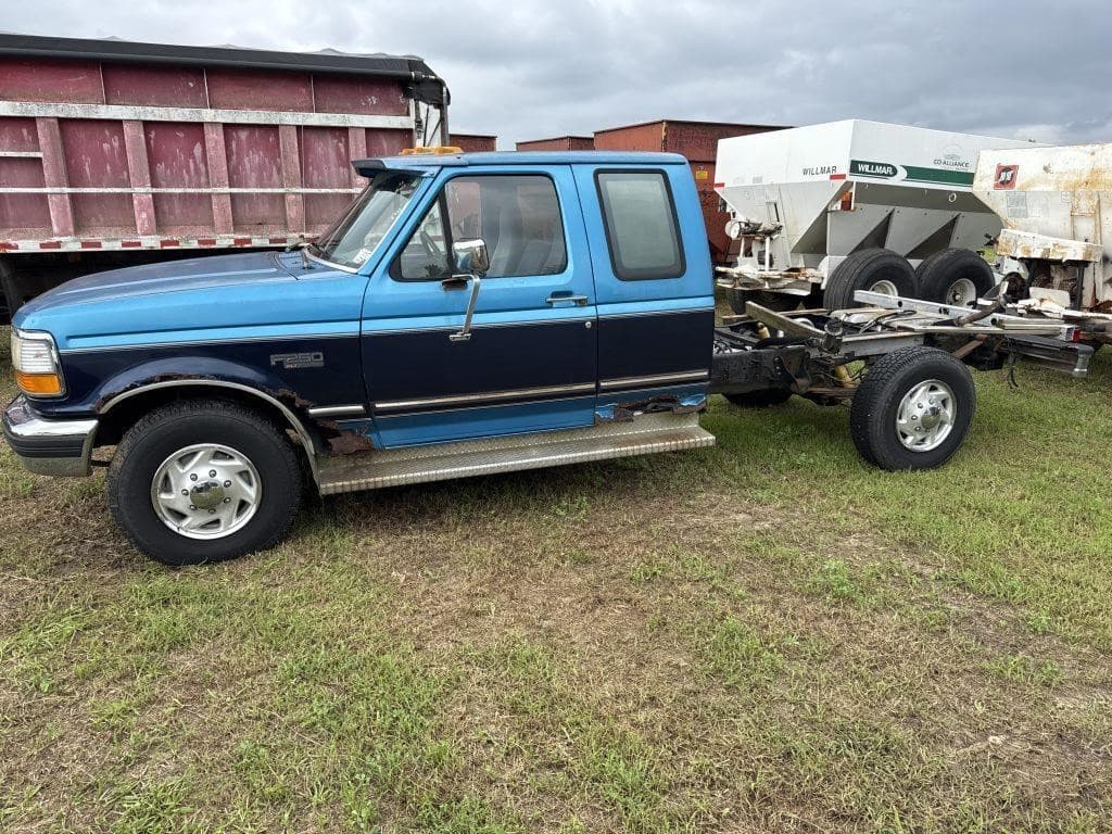 Image of Ford F-250 Primary image