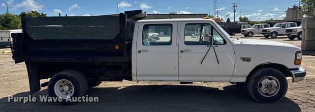 Image of Ford F-350 equipment image 3