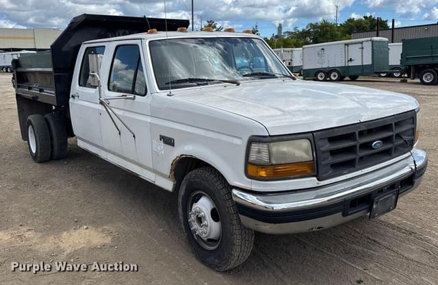 Image of Ford F-350 equipment image 2