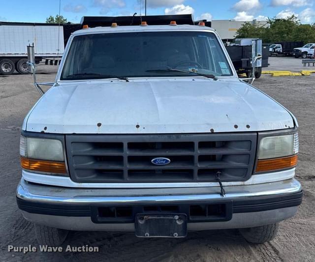 Image of Ford F-550 equipment image 1