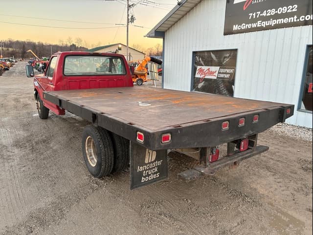 Image of Ford F-350 equipment image 3