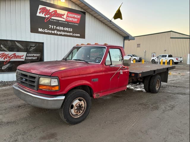 Image of Ford F-350 equipment image 1