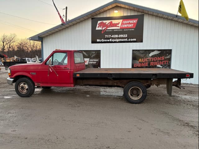 Image of Ford F-350 equipment image 2