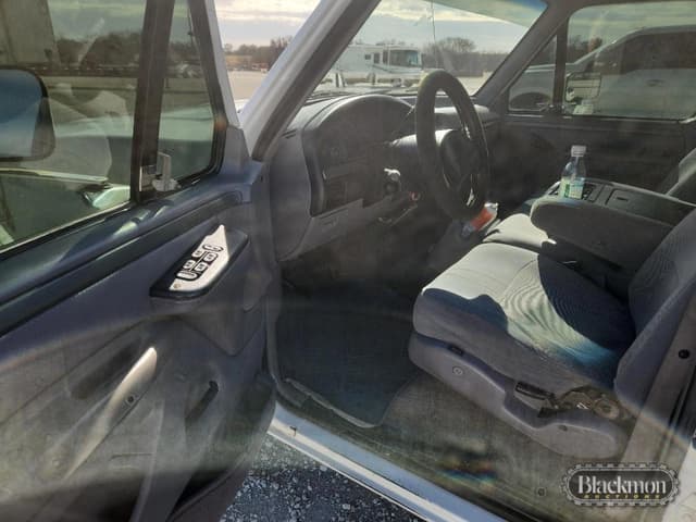 Image of Ford F-350 equipment image 1