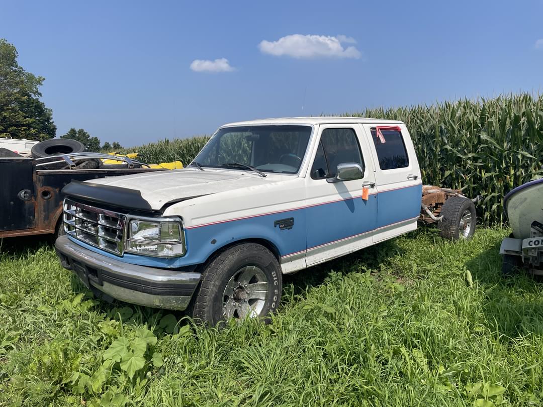 Image of Ford F-350 Primary image
