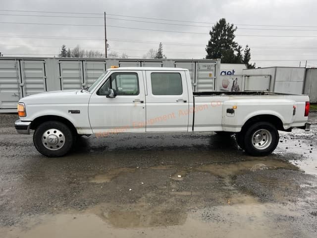 Image of Ford F-350 equipment image 1