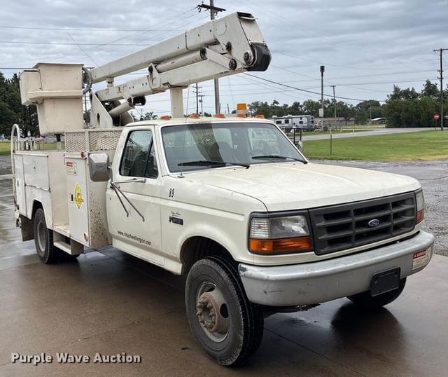 Image of Ford F-450 equipment image 2