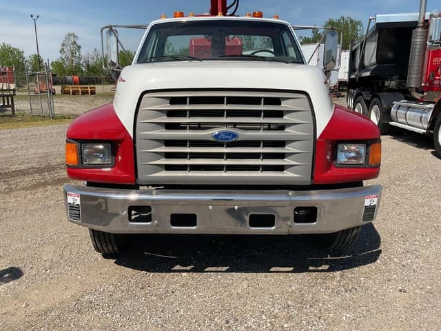 Image of Ford F-650 equipment image 2
