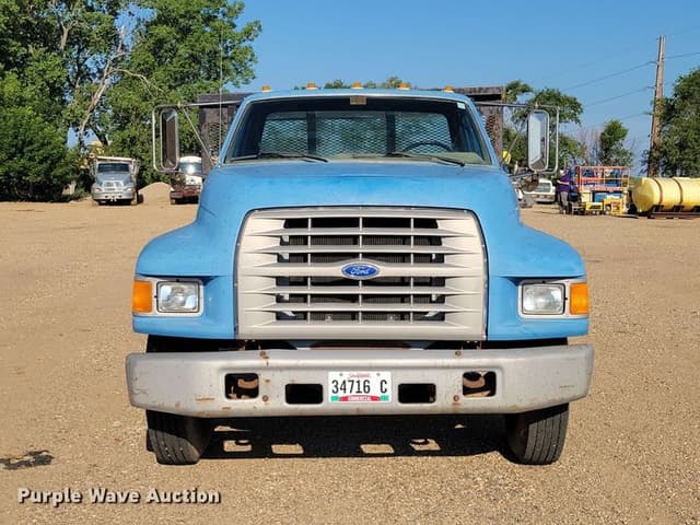Image of Ford F-700 equipment image 1