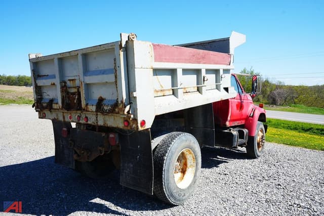 Image of Ford F80 equipment image 3