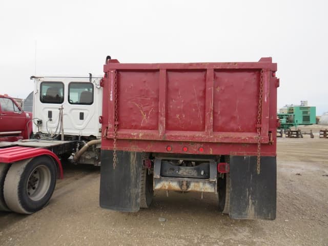 Image of Ford F-800 equipment image 4