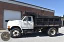 1995 Ford F-800 Image