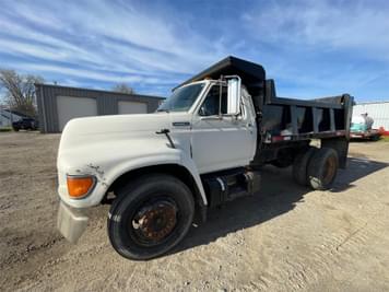 Main image Ford F-800