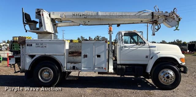 Image of Ford F-800 equipment image 3