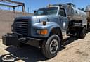 1995 Ford F-800 Image