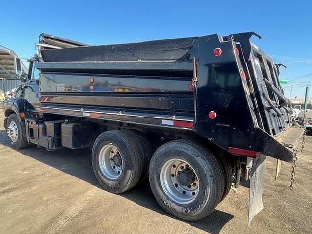 Image of Ford Aeromax L9000 equipment image 2