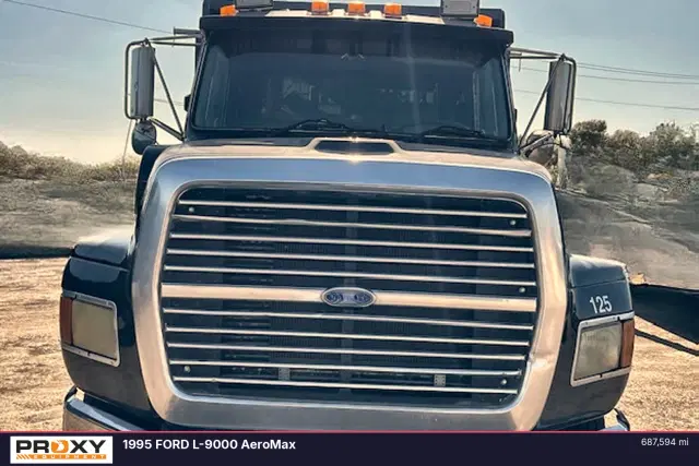 Image of Ford L9000 equipment image 2