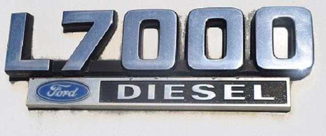 Image of Ford L7000 equipment image 4