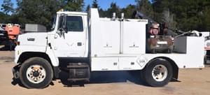 1995 Ford L7000 Image